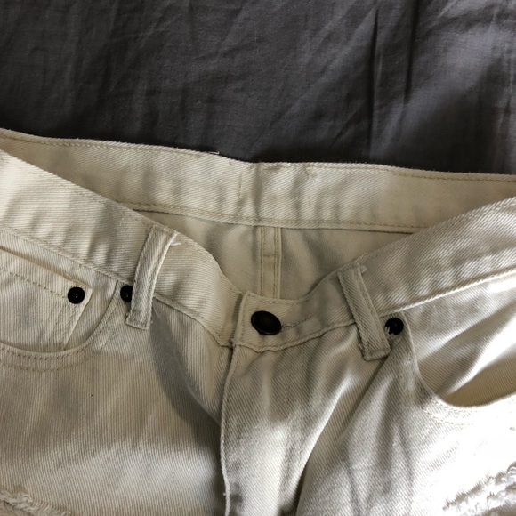 Forever 21 Distressed High Waisted Cream Shorts 28 - Picture 7 of 8